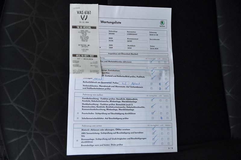 Škoda Octavia 2.0TDi 110kW 4x4 KOMBI A/T - fotka 23 z 25
