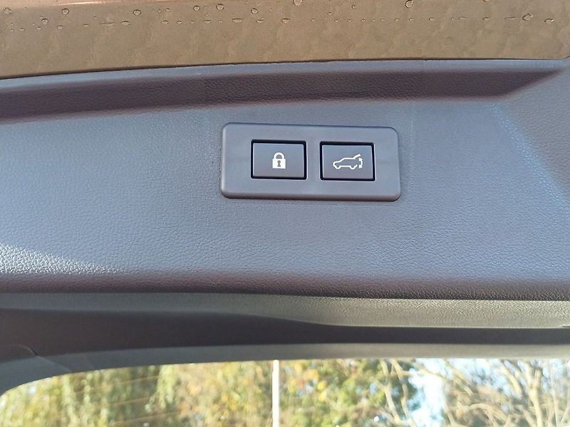 Subaru Outback Touring ES Lineartronic 2,5i 1 - fotka 9 z 23