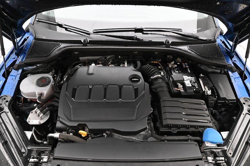 Škoda Octavia 2,0 TDI 110kW DSG Ambiente Zár - fotka 9 z 32