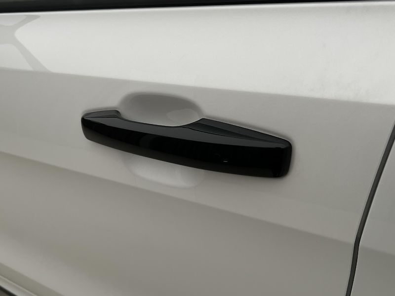 Lynk & Co 01 (2026) MORE PHEV AUT CZ 1.maj - fotka 16 z 55