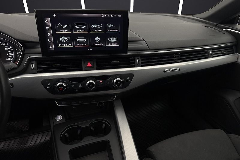 Audi A5 45TFSI quattro NezT Kam Matrix - fotka 11 z 19