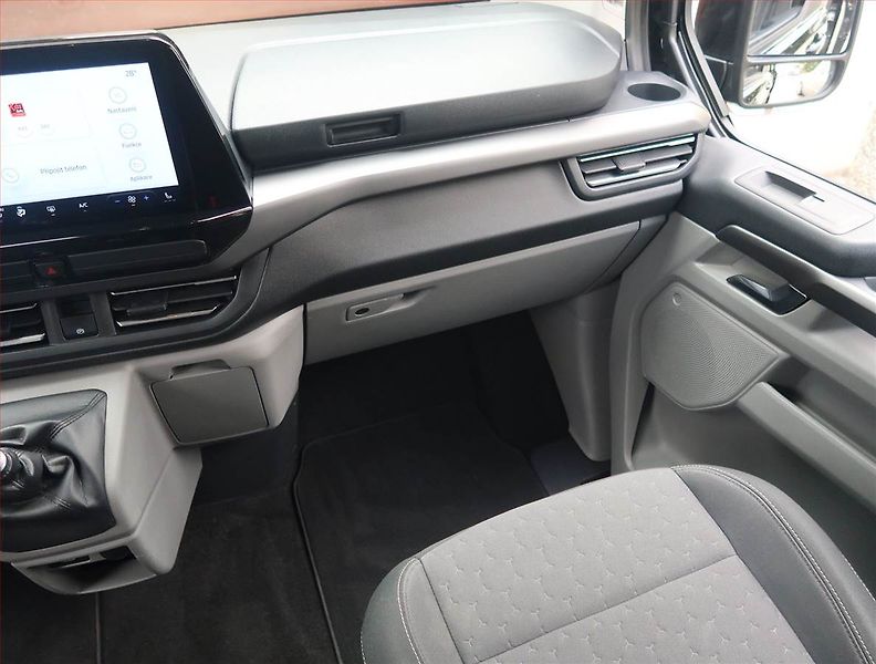Ford Tourneo Custom (2024) Titanium 2.0 EcoBlue, ČR, 1Maj - fotka 8 z 21
