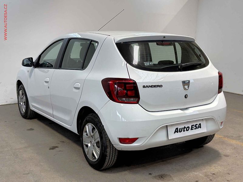 Dacia Sandero (2018) 0.9 TCe, servis.kniha, AC - fotka 6 z 14