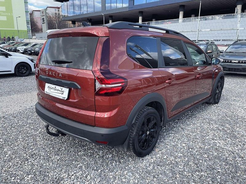 Dacia Jogger (2022) 1.0 TCe,81kW,Extreme,ČR - fotka 5 z 31
