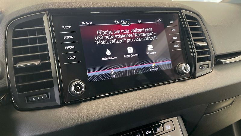 Škoda Karoq (2022) Sportline 1.5 TSI 110kW - fotka 28 z 33