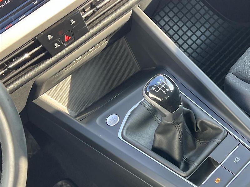 Volkswagen Golf Variant 1,0 TSi 81kW LIFE  8 - fotka 18 z 23