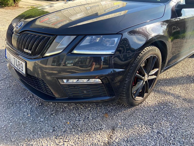 Škoda Octavia (2018) 2.0 TDI 135kW, Euro 6 - fotka 7 z 20