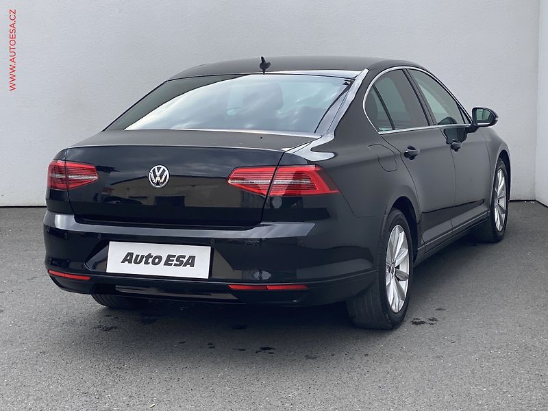 Volkswagen Passat (2015) 1.4 TSi, Comfortline, LED - fotka 4 z 18