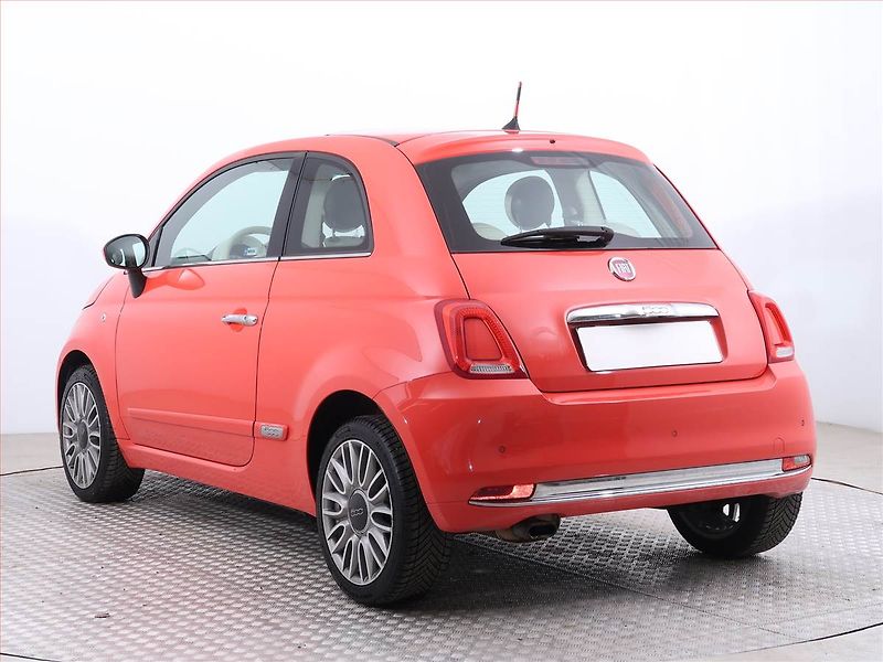 Fiat 500 (2017) 1.2, Serv.kniha, Park. senzory - fotka 4 z 16