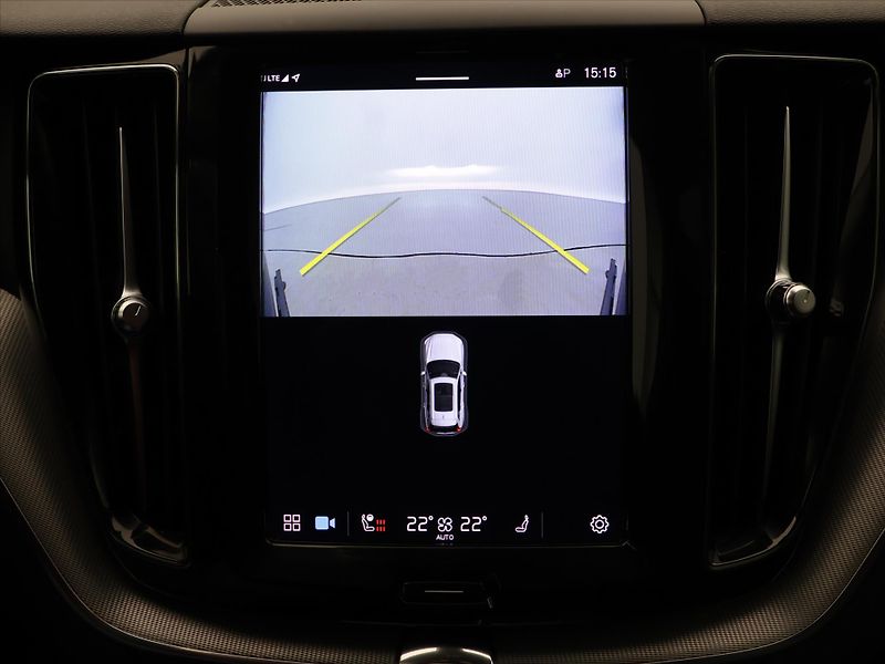 Volvo XC60 2,0 B5 173kW AWD Plus Dark CZ - fotka 21 z 33