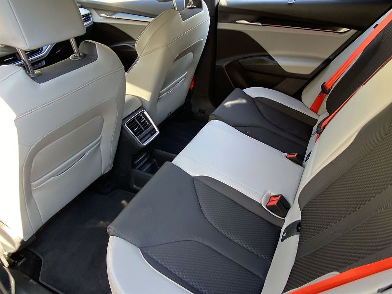 Škoda Elroq (2026) 85 Premium Selection - fotka 10 z 39