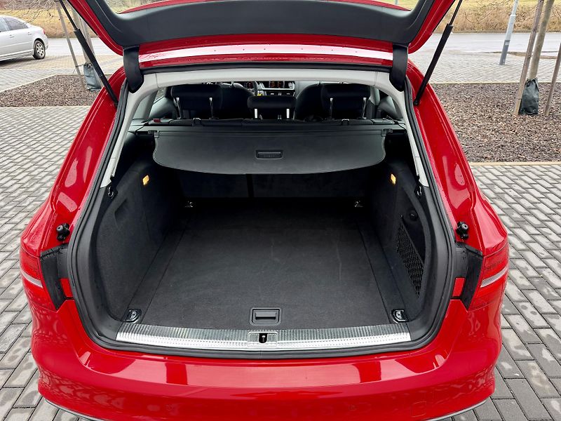 Audi A4 (2014) 2.0 TDI 110kW FACELIFT!!! - fotka 17 z 19