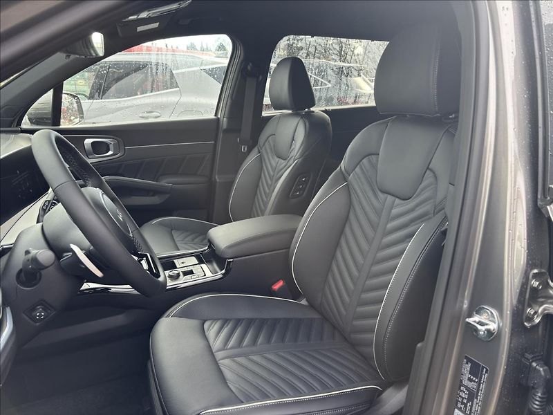 Kia Sorento (2026) 2,2 CRDi SCR 4x4 8DCT  TOP+NAP - fotka 7 z 17