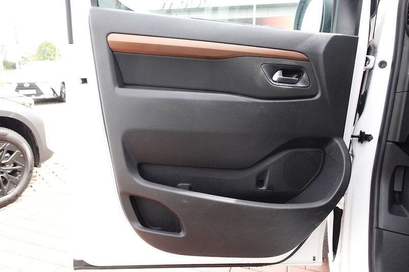 Toyota ProAce ZLEVNĚNO 2,0D-4D 130kW A/T L2 - fotka 9 z 35