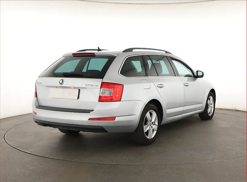 Škoda Octavia (2015) Edition 2.0 TDI, Automat, Navi - fotka 5 z 20