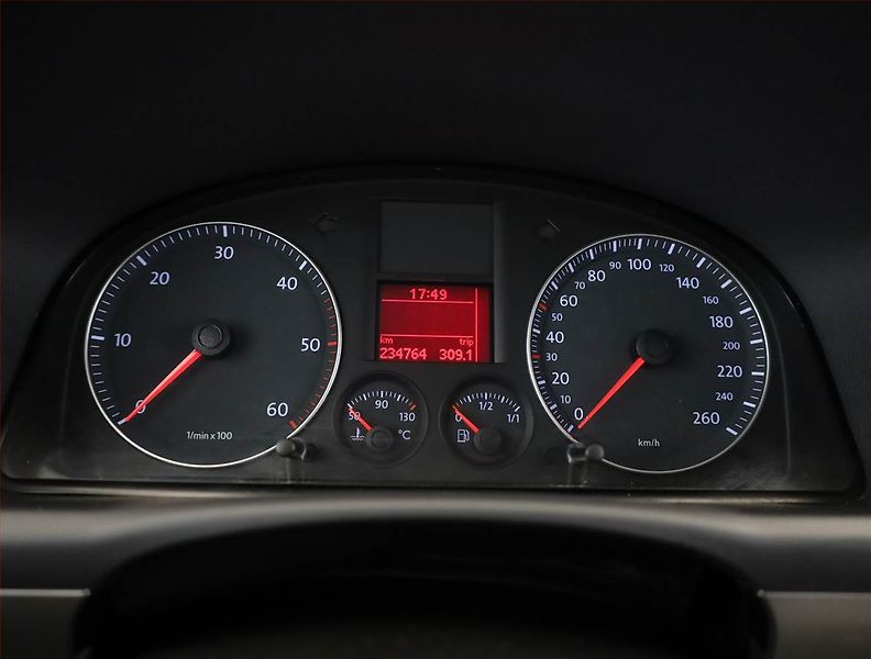 Volkswagen Touran (2008) Cross 2.0 TDI, Automat, Xenony - fotka 8 z 12