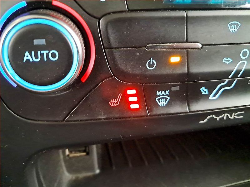 Ford Focus (2017) 1.5 TDCi, Tempomat - fotka 17 z 20