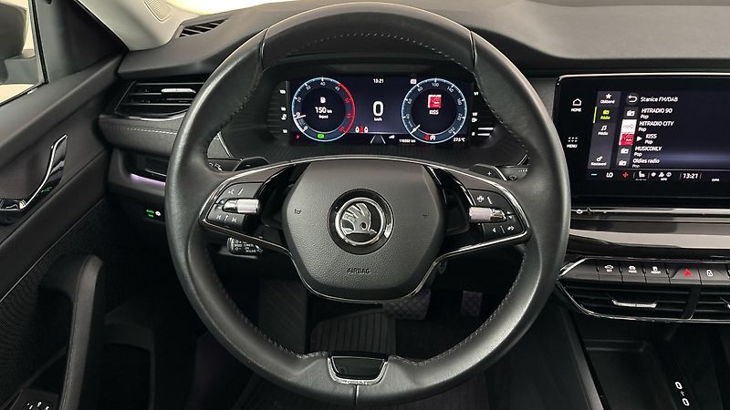 Škoda Octavia 2.0 TDI DSG Style Combi - fotka 9 z 26