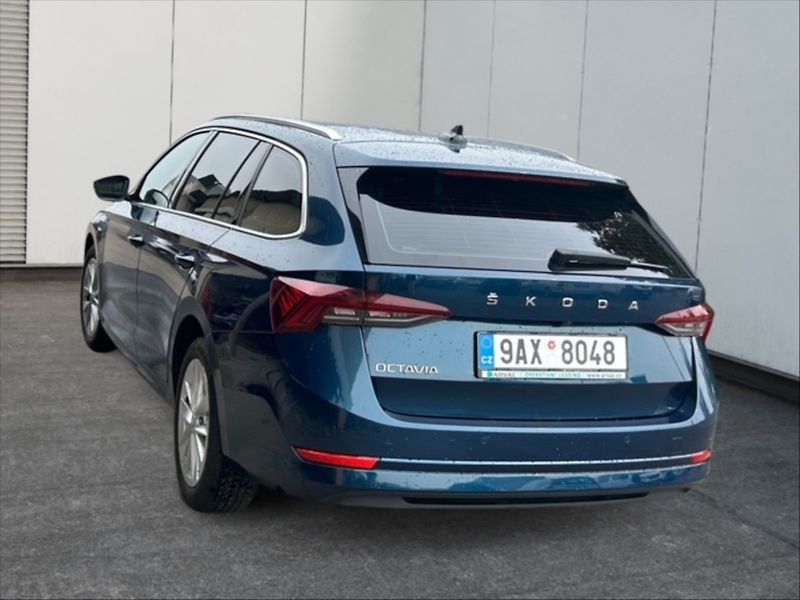 Škoda Octavia 2,0 TDI 110 Style DSG - fotka 4 z 11