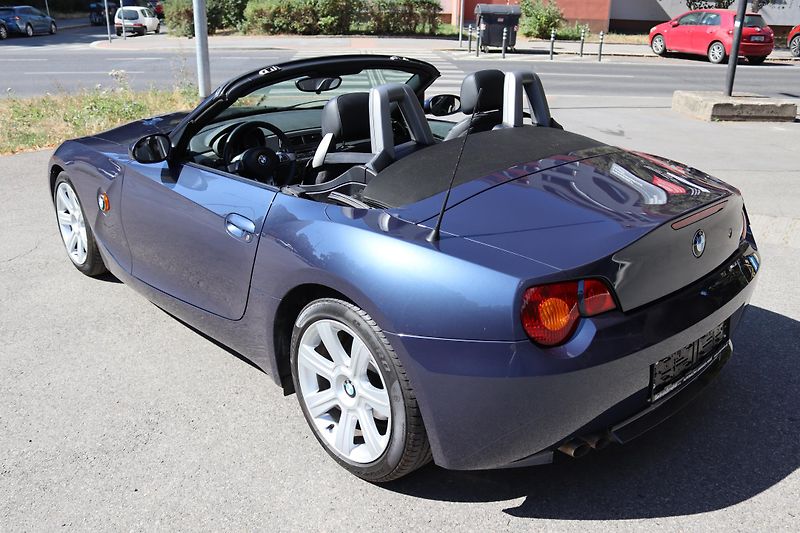BMW Z4 BMW Z4 Roadster 2.5i (141 kW)  - fotka 43 z 48