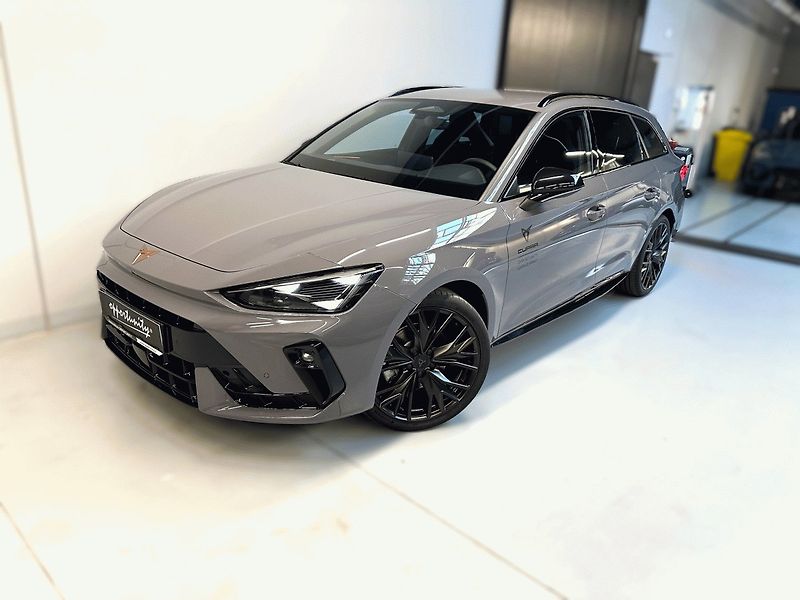 Cupra Leon (2026) SP 1.5 eTSI 150k DSG BLACK EDI - fotka 1 z 22