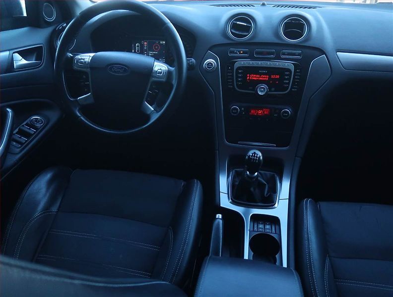 Ford Mondeo (2010) Titanium 2.0 TDCi, Tažné - fotka 7 z 18