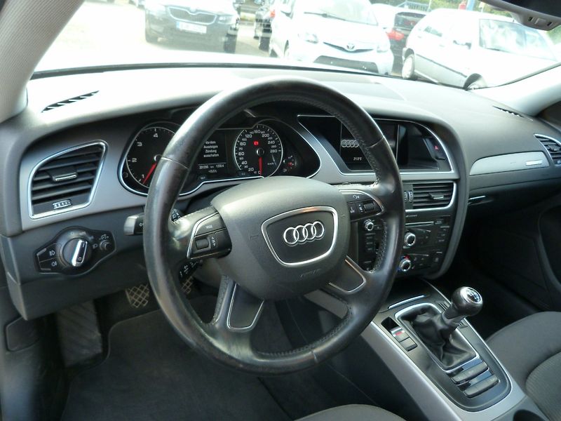 Audi A4 Avant 2.0 Tdi 4x4 - fotka 10 z 22