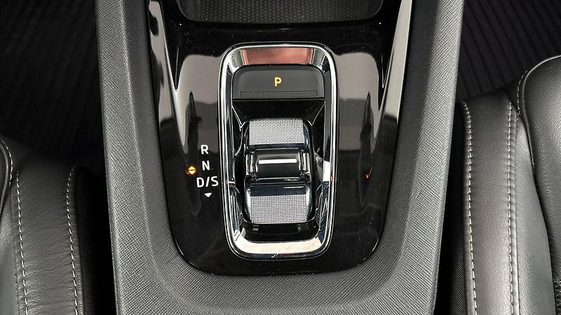 Škoda Octavia 2.0 TDI DSG Style - fotka 25 z 29