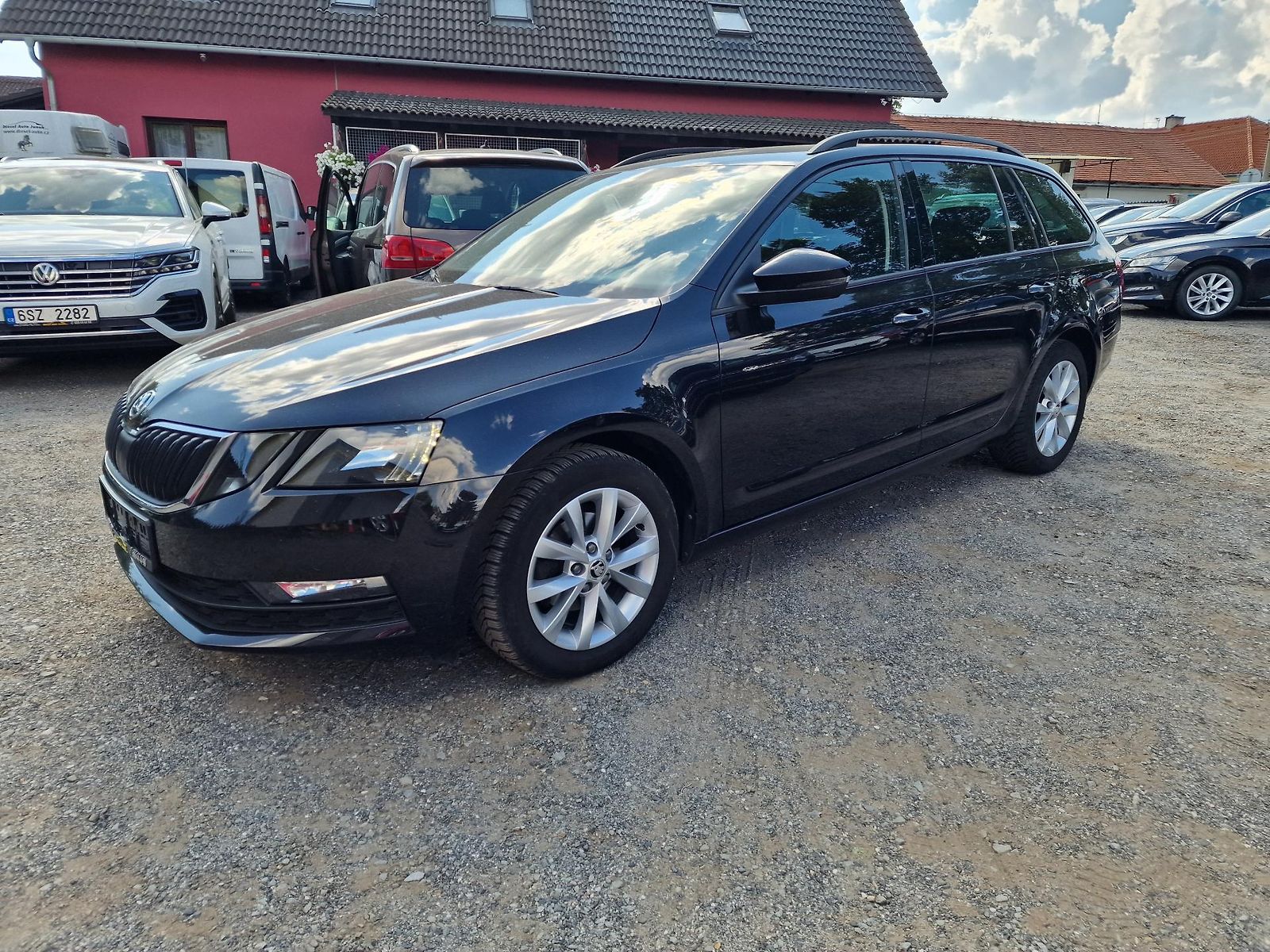Škoda Octavia 1,6TDI 85KW VÝHŘEV TAŽNÉ 