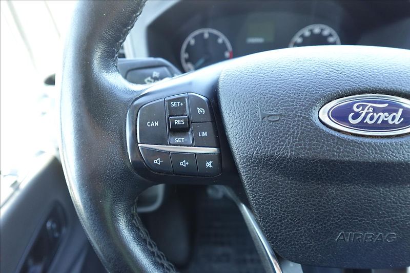 Ford Transit 2,0 TDCi  SKŘÍŇ KLIMA - fotka 21 z 33