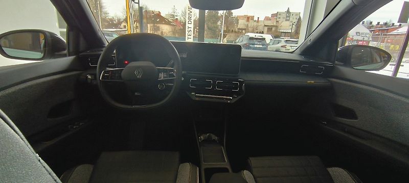 Renault 4 E-TECH (2026) 150 k comfort range - skladové - fotka 3 z 4