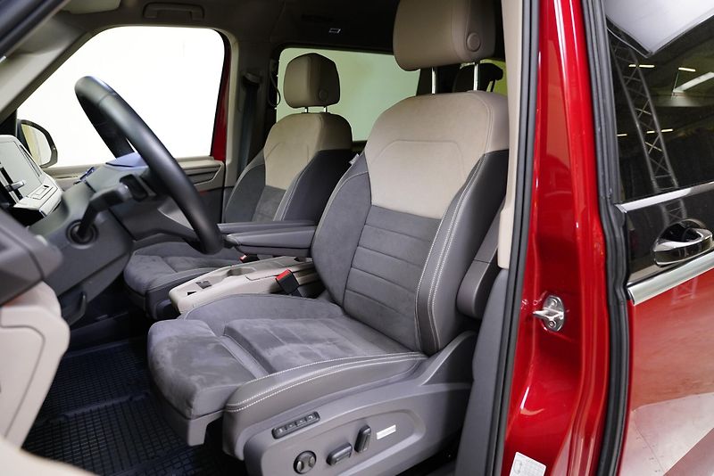 Volkswagen Multivan - fotka 11 z 32