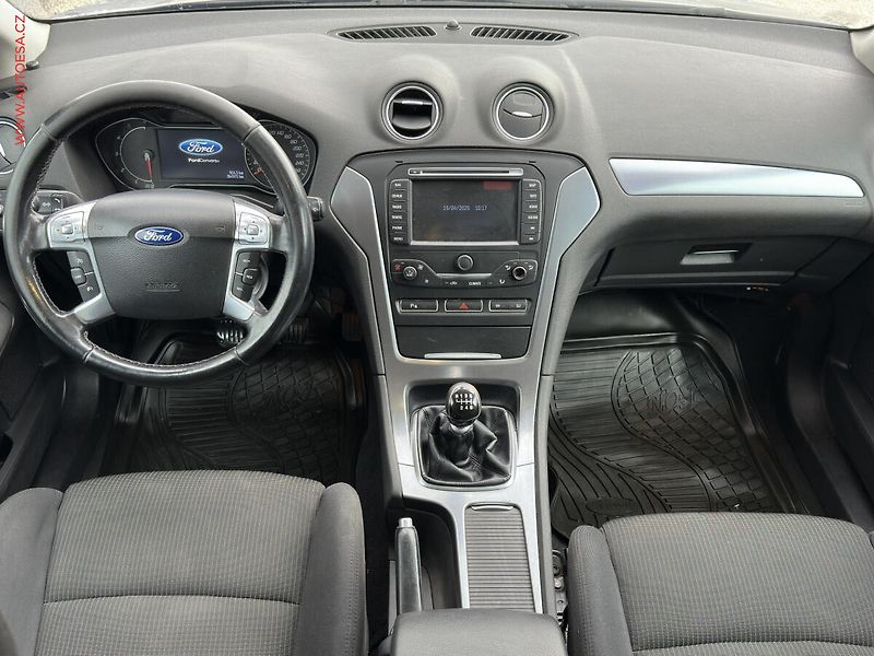 Ford Mondeo (2013) 2.0 TDCI, AC, navi - fotka 8 z 18