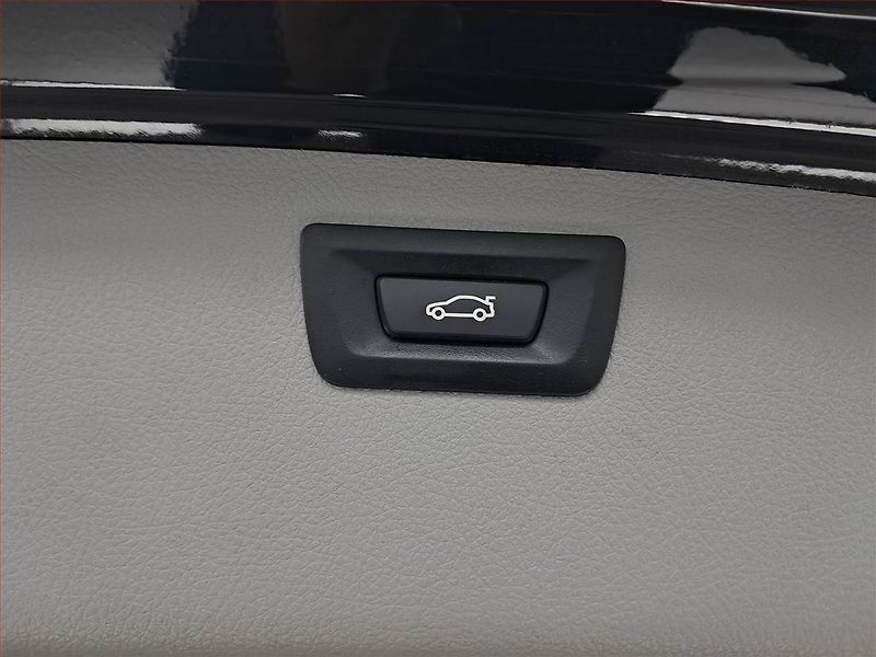 BMW Řada 3 (2018) 318 d, Serv.kniha, Tempomat - fotka 18 z 18