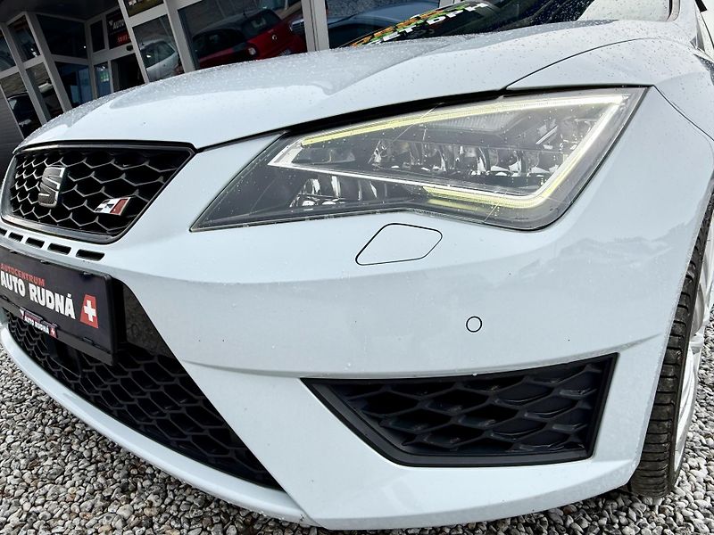 Seat Leon 2,0 ST Cupra REZERVACE - fotka 3 z 50