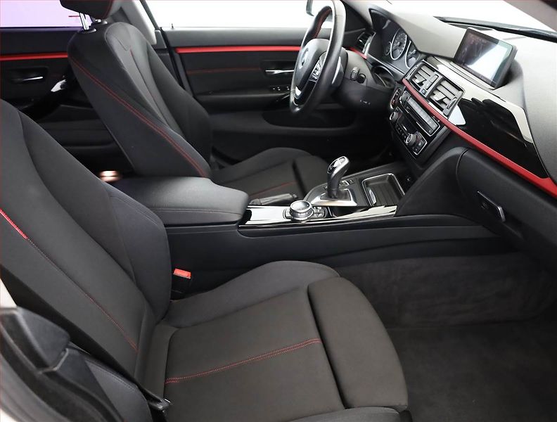 BMW Řada 4 (2014) 420d xDrive, 4X4, Automat - fotka 7 z 18