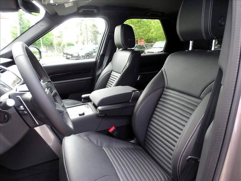 Land Rover Discovery (2026) 3,0 D250 S AWD* - fotka 9 z 27