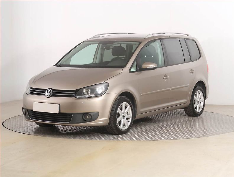 Volkswagen Touran (2013) 2.0 TDI, Navi, Tempomat - fotka 2 z 19