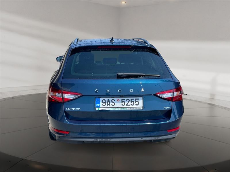 Škoda Superb 2,0 TDI 147 4x4 Style Aut - fotka 5 z 11