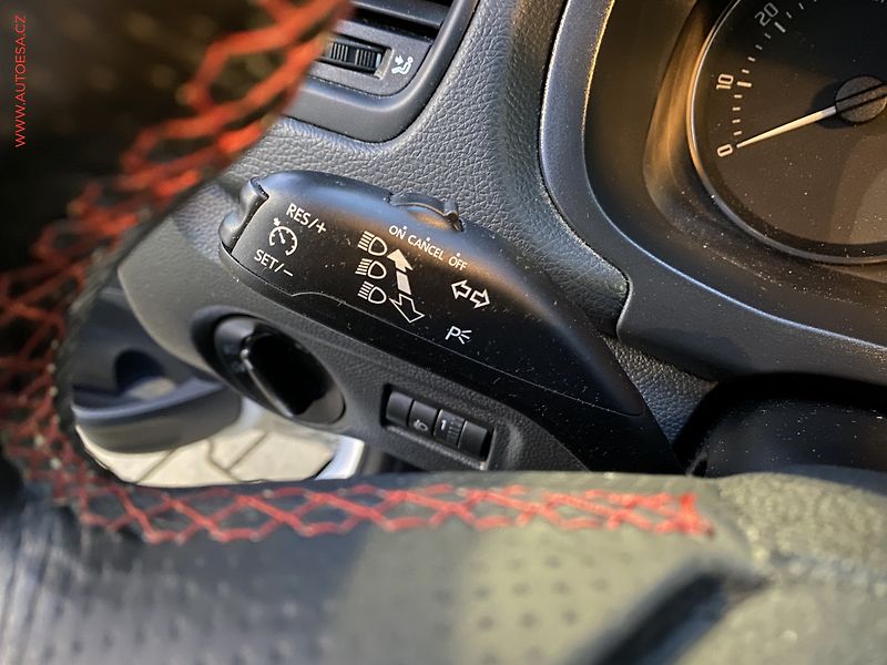 Škoda Fabia (2013) 1.2 TSi, Monte Carlo, navi, - fotka 13 z 18