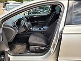 Ford Mondeo 2,0 DA,Limited,xenon,navi,výhř - náhled 9