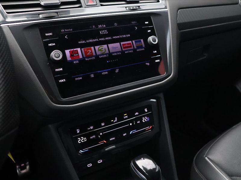 Volkswagen Tiguan Allspace 2,0 TDI R-line 4Motion DSG DPH - fotka 18 z 31