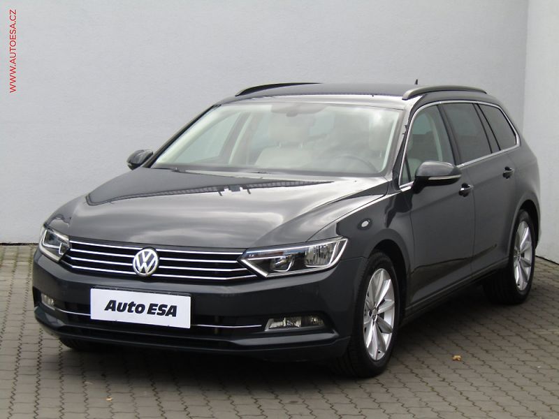 Volkswagen Passat (2015) 2.0 TDi, servis.kniha - fotka 3 z 3