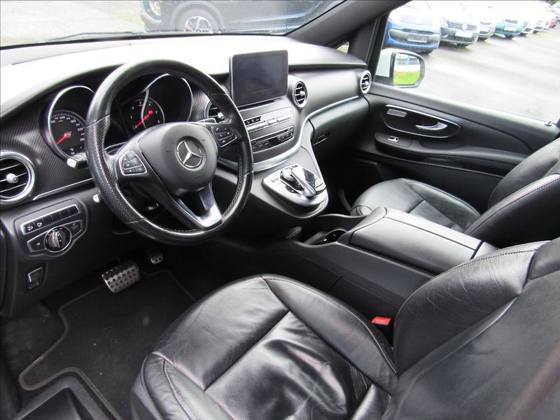 Mercedes-Benz Třídy V 2,1 V250 Avantgarde Long Autom - fotka 9 z 35