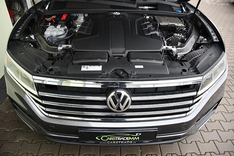 Volkswagen Touareg 3.0TDi 4MOTION ČR TAŽNÉ - fotka 34 z 35