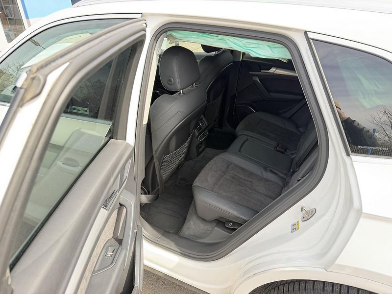Audi Q5 40TDi QUATTRO SPORT závěs nav  - fotka 17 z 19