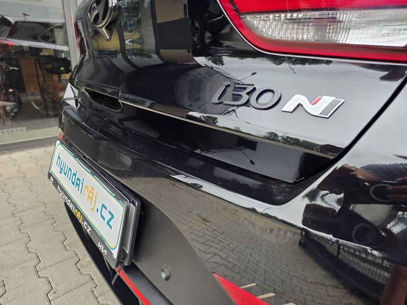 Hyundai i30 2.0-N-206kw-LIMIT EDICE 25ks - fotka 13 z 40