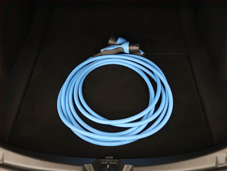 Tesla Model 3 (2023) Long Range 4WD 79kWh, SoH 95% - fotka 32 z 32