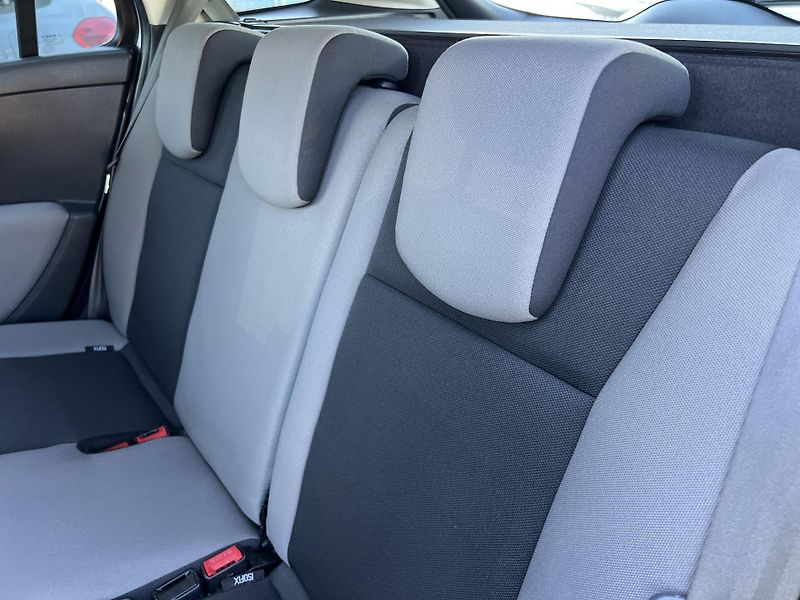 Renault Clio 1.2i 16v KLIMA KOUPENO V ČR - fotka 20 z 34