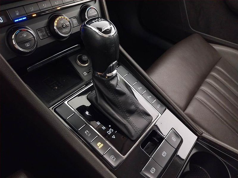 Škoda Superb (2016) Laurin&Klement 2.0 TDI - fotka 13 z 27